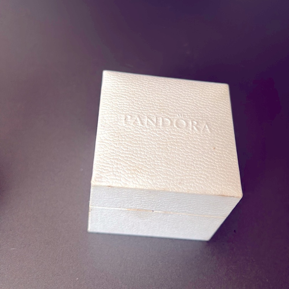 Pandora ring